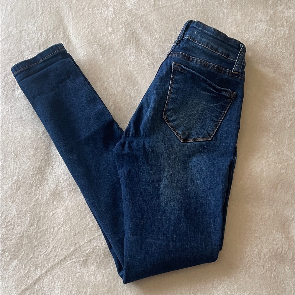 KanCan Dark Blue skinny jeans. mid-rise